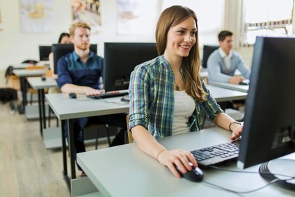 © ÖBB/nd3000-adobe.stock.com Office workers