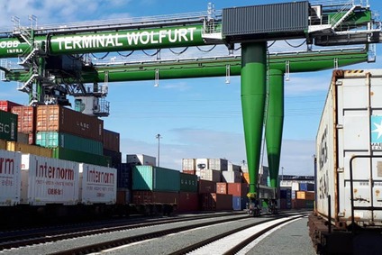 © ÖBB/Bernhard Meusburger rails, container and gantry crane