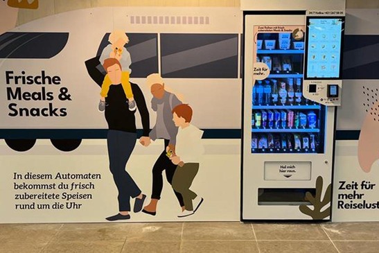 Foodiefridge Automat an einem Bahnhof