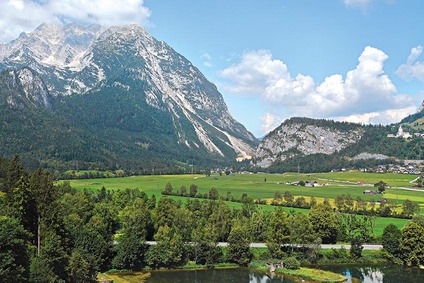 Blick auf Grimming im Ennstal