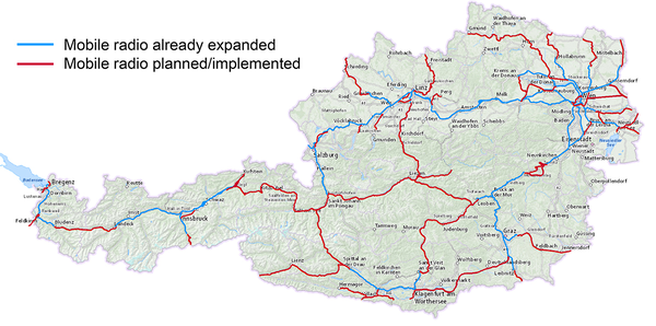 © ÖBB The graphic shows a map of Austria with highlighted routes, in blue those already equipped with mobile radio, in red those that are planned or being implemented.<br/>
