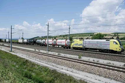 © ÖBB/Harald Eisenberger Güterzug in Fahrt