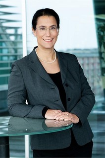 Portrait of the management board member Judith Engel