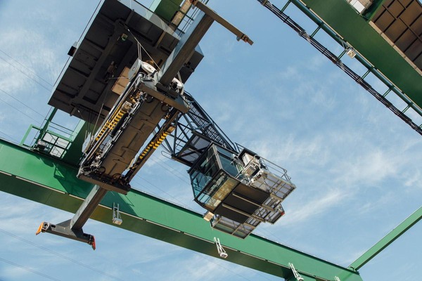 This picture shows the driver's cab of a gantry crane.