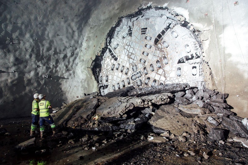 Finaler Tunneldurchschlag am 17. Juni