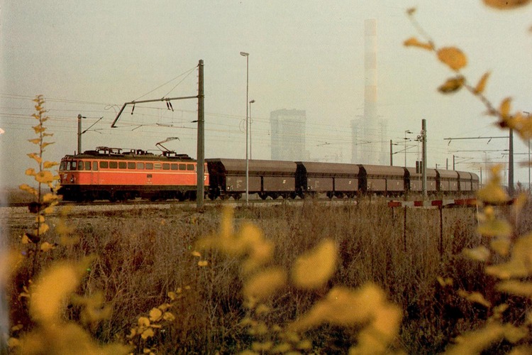 Kohlenzug für das Kraftwerk Dürnrohr