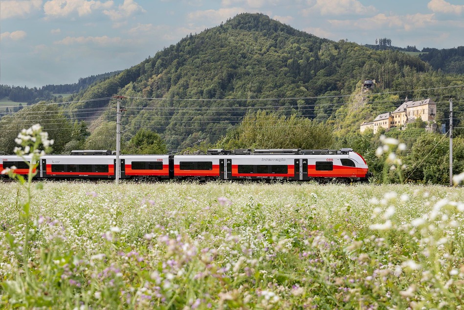 Der Interregio unterwegs in inneralpiner Region