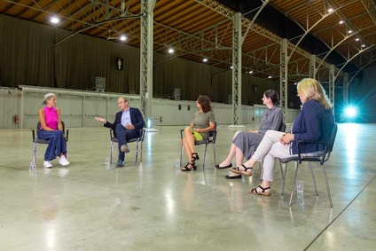 Diversity-Beauftragte der ÖBB, Traude Kogoj, der AIT-Genderbeauftragte sowie Head of Center for Digital Safety & Security Helmut Leopold, Eva Wilhelm, ehemalige Betriebsratsvorsitzende des AIT und Marie-Theres Raberger, Head of AIT-Recruiting. 