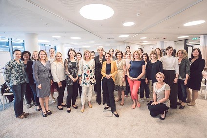 Gruppenfoto der Teilnehmerinnen des Netzwerktreffens