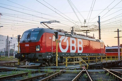 Lok Vectron auf einer Drehscheibe