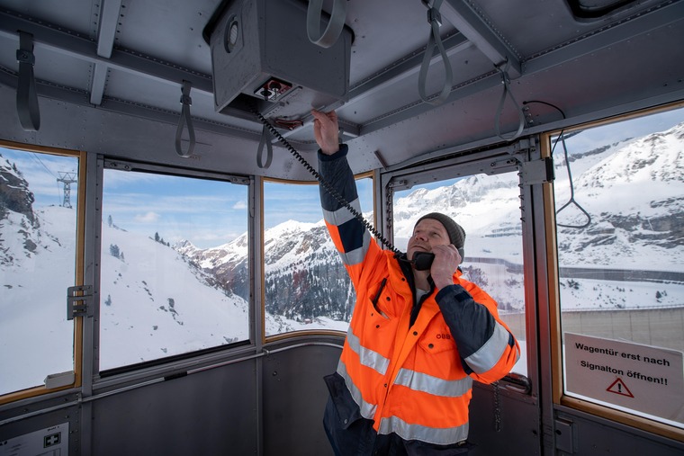Bernhard und die Seilbahn