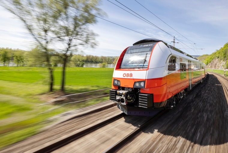 ÖBB Zug unterwegs