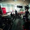 Filmteam mit Dolly Kamera