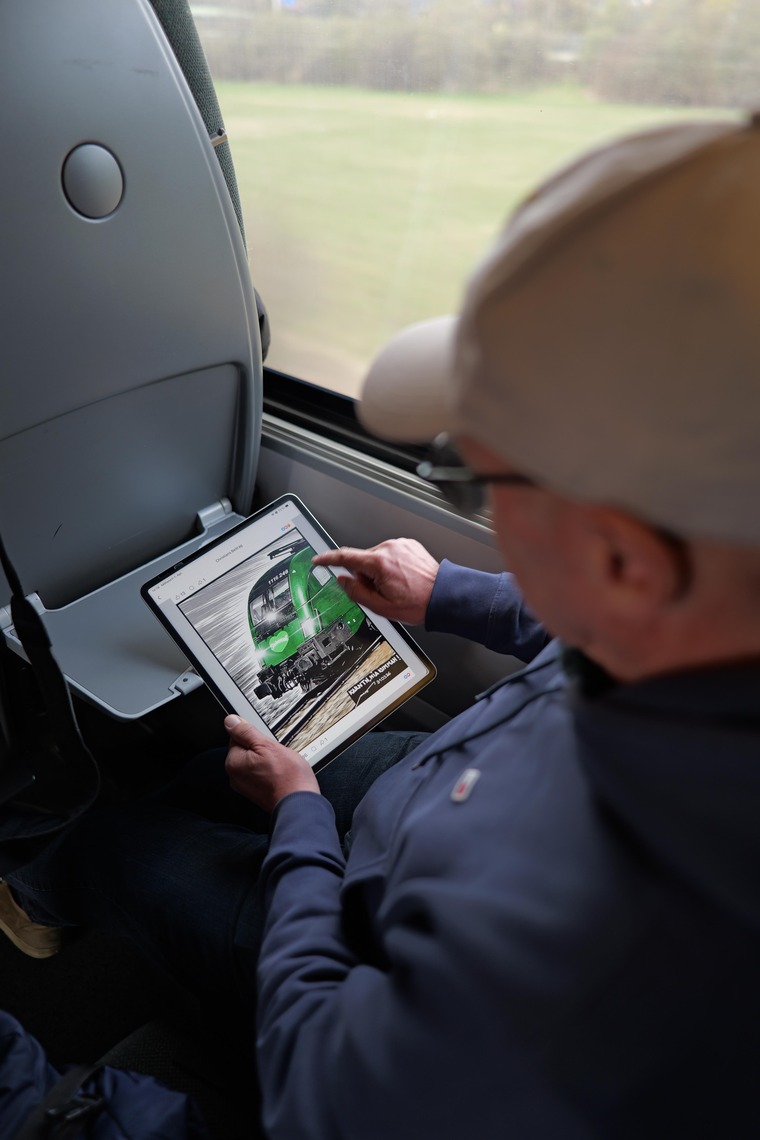 Christians Zeichnungen am Tablet