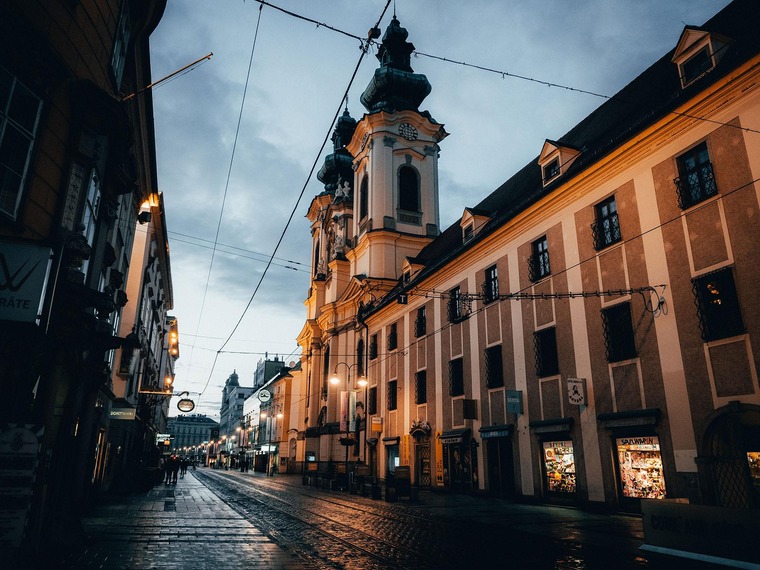 Altstadt Linz bei Dämmerung