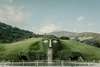 Tirol Ausflugsziele: Blick auf den Riesen im Garten der Swarovski Kristallwelten. 