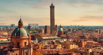 Bologna Sehenswürdigkeiten zu sehen ist die Stadt Bologna