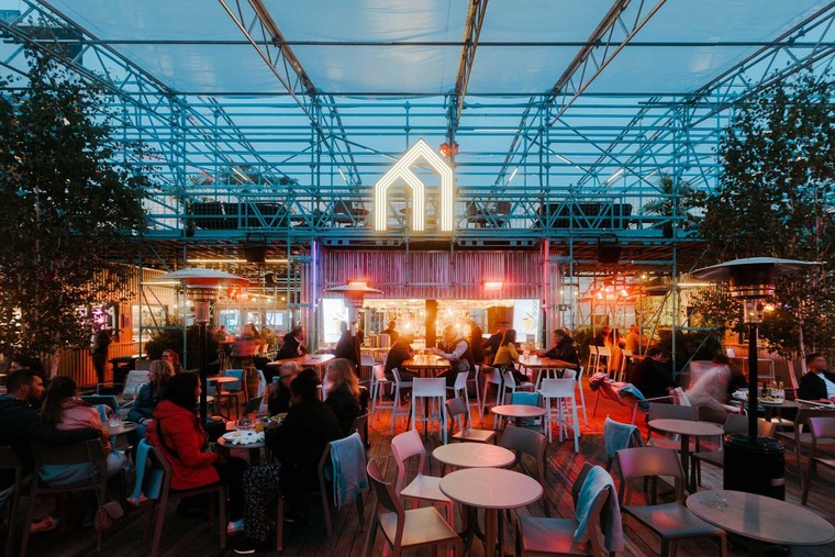Der Foodmarket Manifesto Market Andel in Prag.