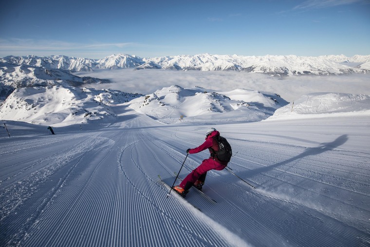Auf mit dem Zug ins riesige Skigebiet Zillertal.