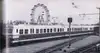 Wiener Schnellbahn mit Prater im Hintergrund