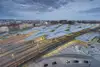 Nachtansicht des Hauptbahnhof Wien von oben