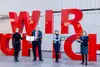 Wirtschaftsministerin Margarete Schramböck und Frauenministerin Susanne Raab überreichen das equalitA Gütesiegel an ÖBB CEO Andreas Matthä und ÖBB Diversity Beauftragte Traude Kogoj