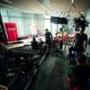 Filmteam mit Dolly Kamera