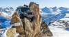 Zu den schönsten Drehorten in Österreich gehört Tirol. Das Bild zeigt den Range Rover von James Bond im Bergmassiv von Sölden.