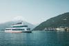 Zell am See: Auf dem Bild sieht man ein Schiff am See.