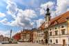 Zu einem Urlaub in Slowenien gehört auf jeden Fall auch ein Zwischenstopp in Maribor. Auf dem Bild sieht man das Rathaus der Stadt. 