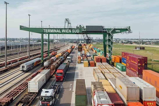 Portalkran am Terminal Wien Süd