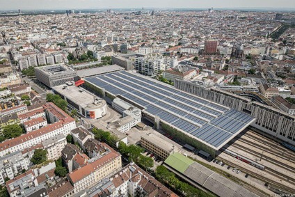 Bild Visualiserung des neuen Westbahnhofs Wien aus der Vogelperspektive<br/>Textinsert: Foto des neuen Westbahnhofs Wien