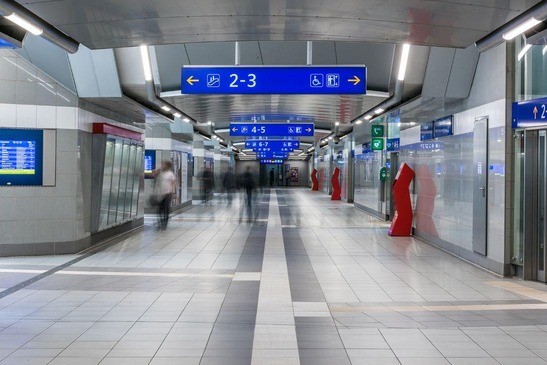 Textinsert: Foto Personenunterführung des Hbf Wr. Neustadt