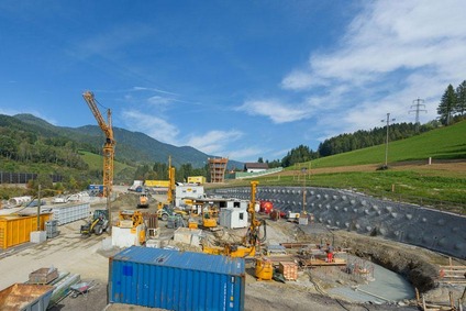 Construction work in Grautschenhof.