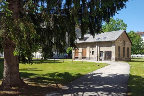 Textinsert: Foto Ehemaliges Pumpenhaus im Innenhof der Bauvereinshäuser