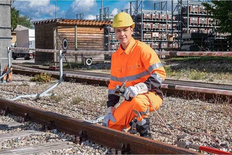 Railroad electrical engineering