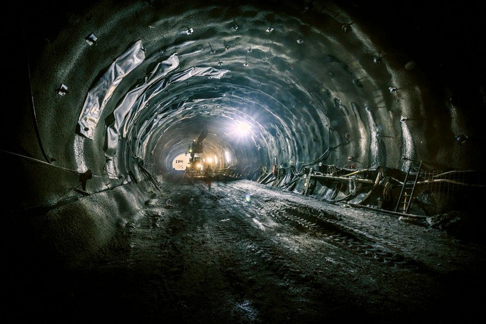 This photo shows the inner wall of a tunnel tube.<br/>