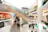 Einkaufszentrum mit Rolltreppen am Wien Westbahnhof
