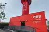 Foto Infobox Ausbau Weststrecke Linz-Wels<br/>Textinsert: Foto mit roter Infobox und weißer Schrift