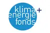 Logo Klimaenergiefonds<br/>Textinsert: weißer Hintergrund, mittig blauer Kreis mit in weiß  Klimaenergiefonds