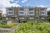 Außenansicht mit Garten