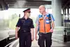 Mitarbeiter der öffentlichen Sicherheit und Polizeibeamtin