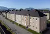 Textinsert: Foto Salzburg Stadt, Bahnhofstraße, Außenansicht Wohnbau, straßenseitig