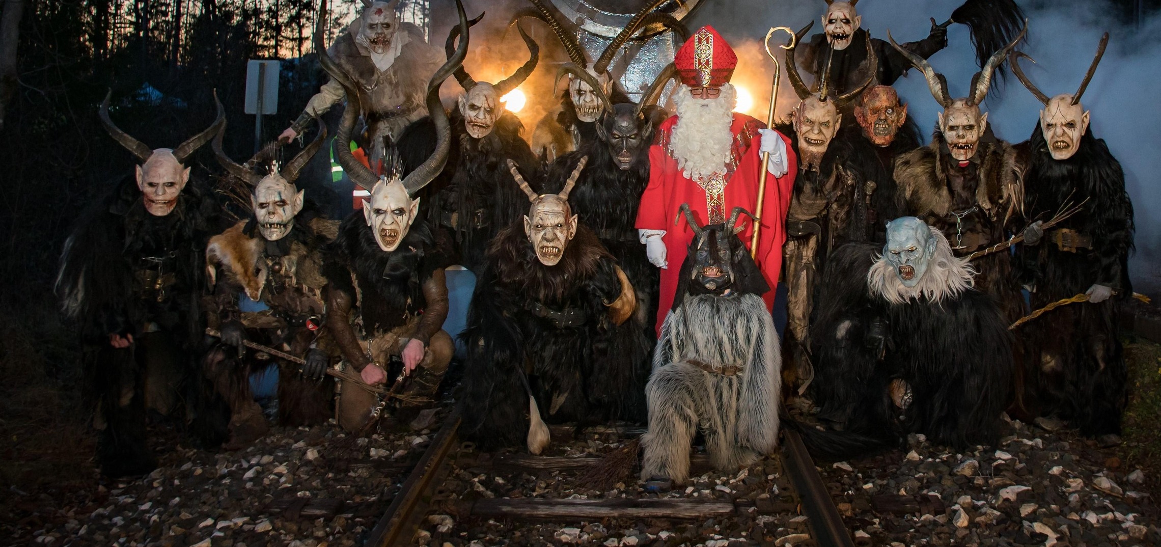 Volldampf voraus zum Krampus und zum Nikolaus Unsere ÖBB Volldampf voraus zum Krampus und zum Nikolaus Unsere ÖBB