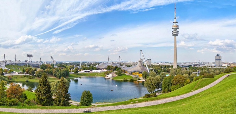 Sehenswürdigkeiten in München: ein Blick aus der Vogelperspektive auf den Olympiapark
