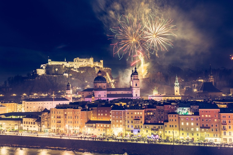 Salzburg ist eine der märchenhaftesten Reiseziele für Silvester in Österreich.