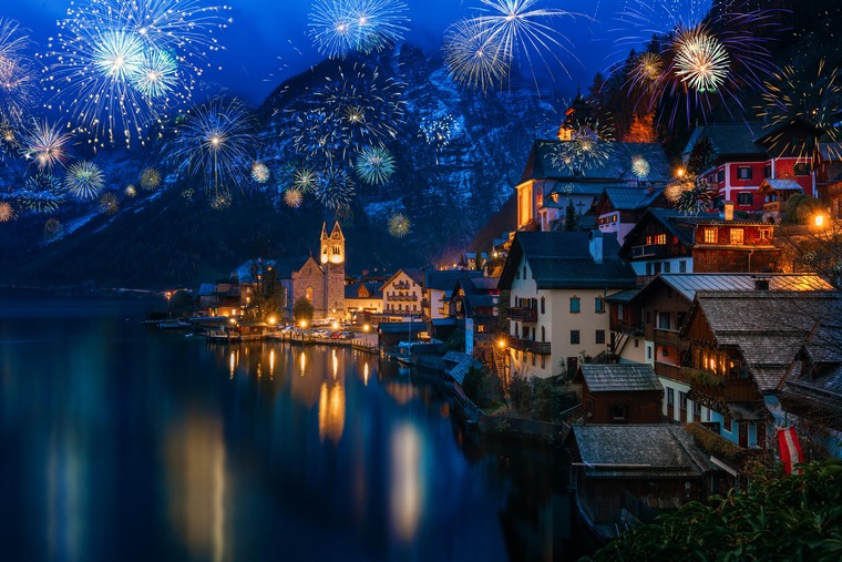 Feuerwerk am Hallstätter See