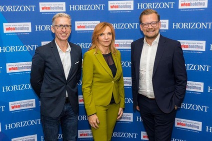 GroupM Österreich CEO Andreas Vretscha, ÖBB Werbung Geschäftsführerin Karin Seywald-Czihak und Jürgen Hofer, Chefredakteur Horizont