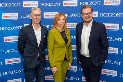 © Johannes Brunnhuber GroupM Österreich CEO Andreas Vretscha, ÖBB Werbung Geschäftsführerin Karin Seywald-Czihak und Jürgen Hofer, Chefredakteur Horizont