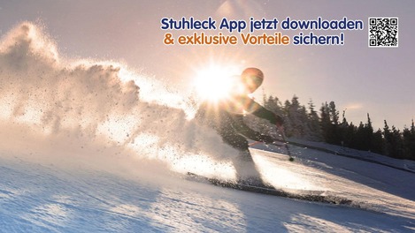 Skifahrer Schneestaub